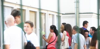 BAC 2025. A doua sesiune a început cu evaluarea competențelor. Probele scrise, în perioada 11-14 august. S-au înscris peste 30.200 de candidați