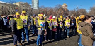 Protest al sindicaliștilor din educație la Guvern: „Majorați salariile!”/ „Vrem decidenți educați pentru o Românie educată”