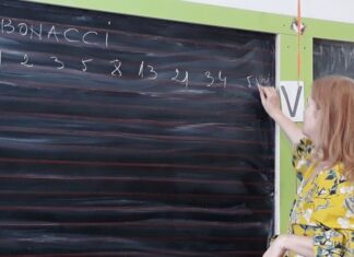 Matematica predată cu ajutorul storytelling-ului. Profesoara Elena-Manuela David: „Copiii învață cu mai mult bun-simț și plăcere. Povestea îi face curioși”
