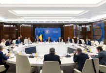 Întâlnire cu sindicatele din educație, duminică, la Guvern. Premierul: „PNL doreşte ca revendicările profesorilor să fie soluţionate de urgenţă”