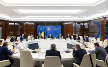 Întâlnire cu sindicatele din educație, duminică, la Guvern. Premierul: „PNL doreşte ca revendicările profesorilor să fie soluţionate de urgenţă”