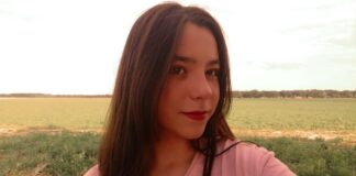 Scriitoare la 14 ani. Liliana, elevă într-o comună din județul Vrancea: „Mă voi opri din scris când va rămâne planeta fără hârtie și cerneală”