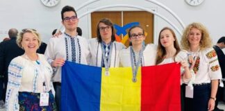 Două medalii de argint și un premiu special pentru elevii români la Olimpiada Internațională de Biologie 2023