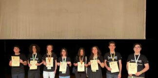 Opt premii obținute de elevii români la Olimpiada Internațională de Lingvistică 2023. Vlad Ștefan Oros – locul 4 în lume la proba individuală