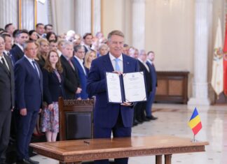 Ceremonie la Palatul Cotroceni pentru promulgarea legilor educației. Klaus Iohannis: ”România Educată, proiectul meu de suflet, devine acum realitate”