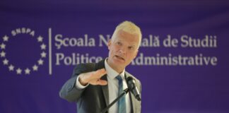 Directorul OCDE pentru educaţie: Predarea trebuie să fie atractivă. Un învăţământ bun este atunci când rezultatele teoretice sunt îmbinate cu practica