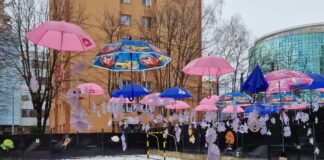 Vânătoare de comori și parada oamenilor de zăpadă: o zi specială pentru elevi la școală, care a început pe ritmuri muzicale FOTO&VIDEO