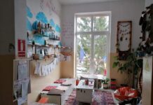 Copiii din Bocșa, încurajați să citească. Cu ajutorul lor, în școală a fost creat „Colțul de lectură”. Elevă în clasa a VIII-a: „Este foarte greu să te exprimi dacă nu citești”