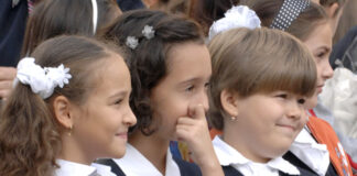 Anul școlar 2025-2026. Cursurile încep pe 8 septembrie. Când sunt programate vacanțele/ Hartă – vacanța din februarie