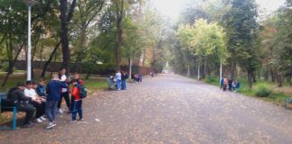 Școală-pilot pentru educația outdoor: Mediile au crescut, elevii au mai multă încredere în ei, sunt mai dezinvolți și participă cu plăcere la ore