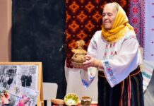 Cu bunica la grădiniță. Cum a sărbătorit o educatoare dintr-un sat din Iași, alături de copiii din grupa mijlocie, Ziua Națională a României