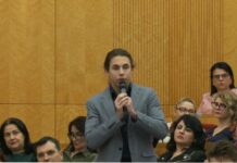 Planurile-cadru, prima dezbatere. Elev în clasa a XI-a: Este o deculturalizare voluntară excluderea istoriei românilor și a geografiei de la profilul real