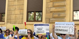 Sindicaliștii au pichetat pentru a treia zi Ministerul Educației. Daniel David: Dacă demisia mea ar fi rezolvat situația financiară, aș fi anunțat-o demult
