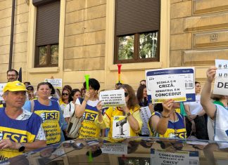 Federațiile sindicale din învățământ strâng semnături pentru abrogarea Legii Bolojan care „a aruncat sistemul educațional în criză”